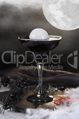 Full moon martini