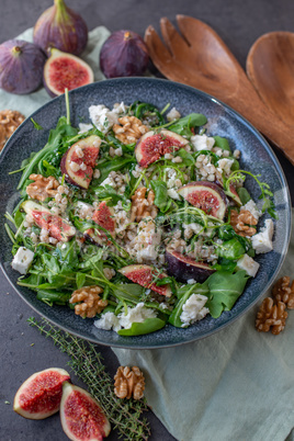 Herbstlicher Salat mit Graupen