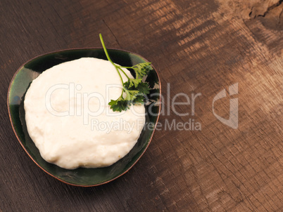 Vintage bowl with organic horseradish