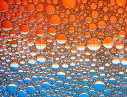 оранжевый и синий пузырьки