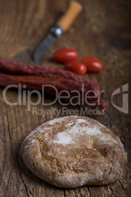 Brot aus Südtirol auf Holz